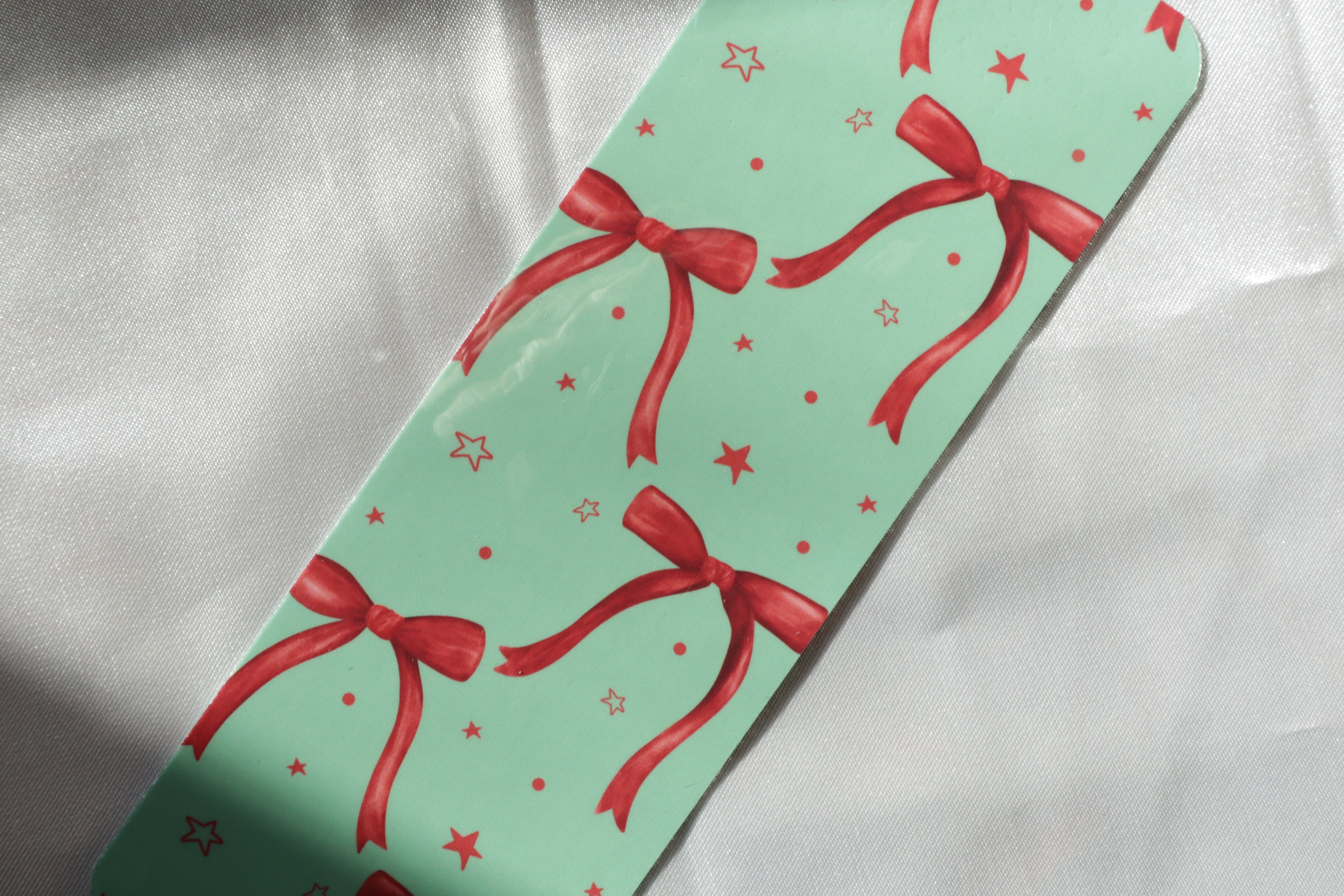 STARRY BOWS BOOKMARKS