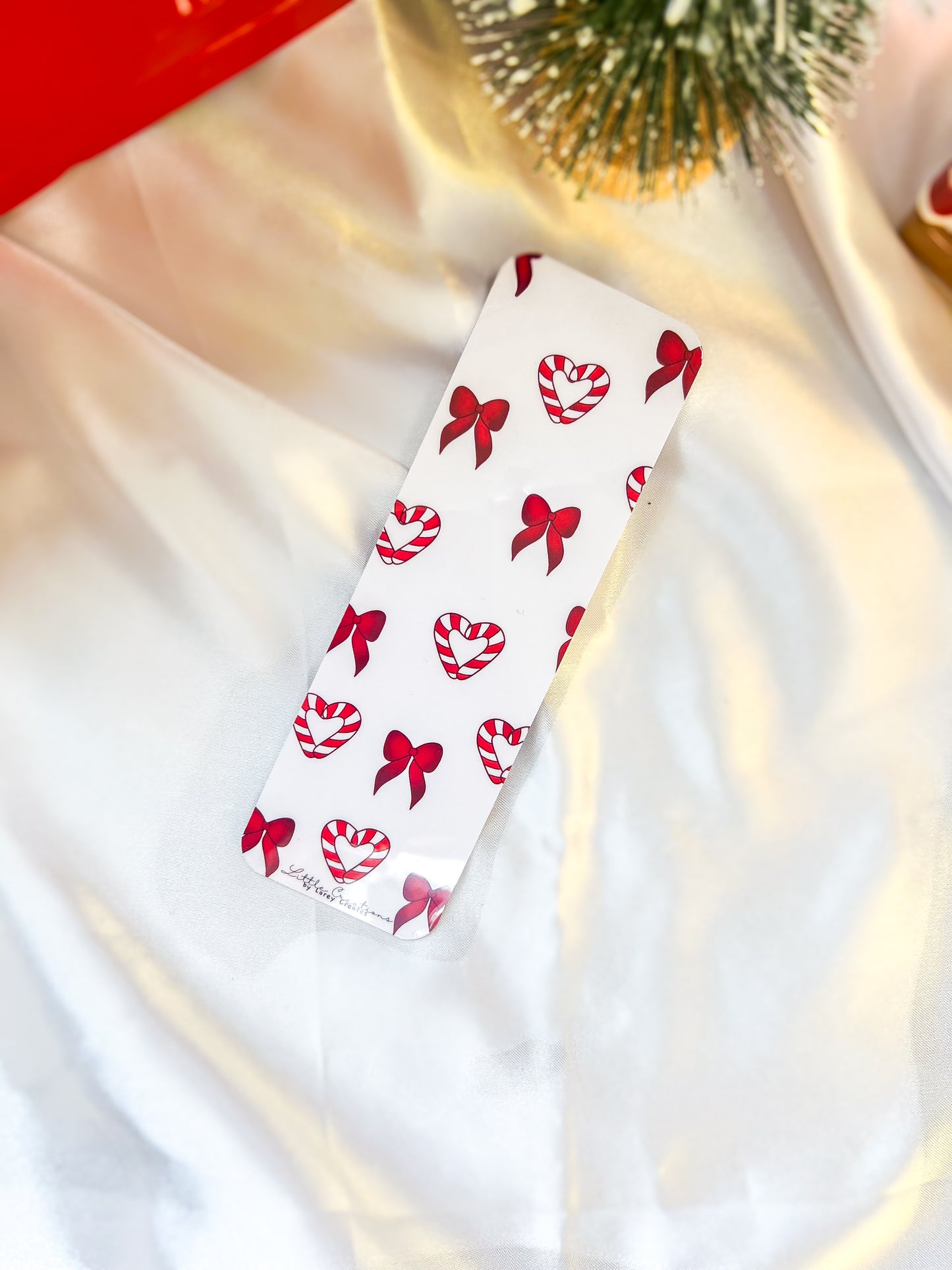 HOLIDAY CANDY CANES AND BOWS BOOKMARKS